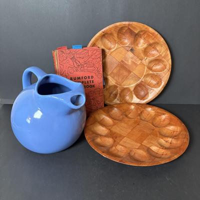 LOT 103: Vintage Kitchen: Hall, Fiesta, Anchor Hocking, Syracuse, Westinghouse, Good Seasons
