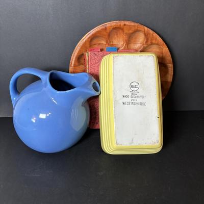 LOT 103: Vintage Kitchen: Hall, Fiesta, Anchor Hocking, Syracuse, Westinghouse, Good Seasons