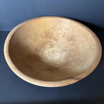 LOT 104: Vintage Rolling Pins, Primitive Vegetable/Cabbage Slicer and Wooden Bowl