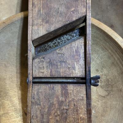 LOT 104: Vintage Rolling Pins, Primitive Vegetable/Cabbage Slicer and Wooden Bowl