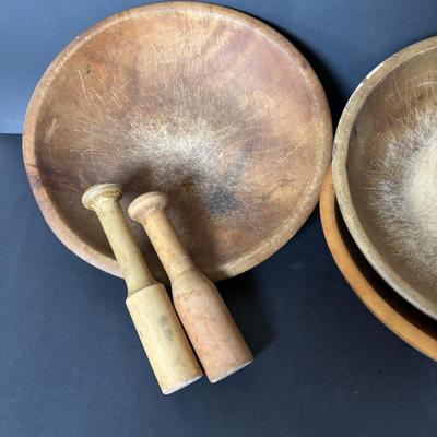 LOT 105: Vintage/Primitive Wooden Bowls (3), Rolling Pins (3), Wooden Pestle (2)
