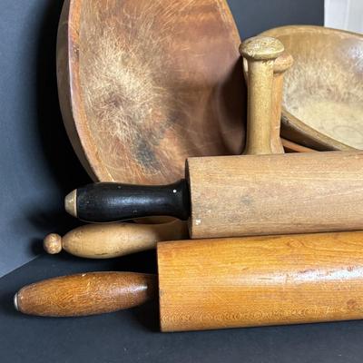 LOT 105: Vintage/Primitive Wooden Bowls (3), Rolling Pins (3), Wooden Pestle (2)