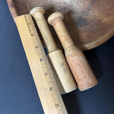 LOT 105: Vintage/Primitive Wooden Bowls (3), Rolling Pins (3), Wooden Pestle (2)
