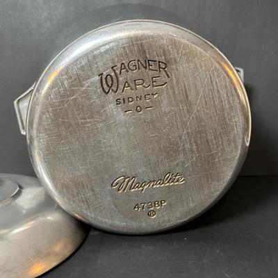 LOT 107: Vintage Wagner Ware Sidney -O- Magnalite #4738-P, 8 Quart Stock Pot w/Lid & Wagner Cast Iron Pans (2)
