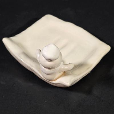 LOT 109: Vintage Entenmann's Exclusive Ceramic Baker Piggy Bank & Pillsbury Doughboy 1988 Ceramic Planter/Scrubber Holder With...