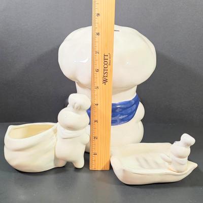 LOT 109: Vintage Entenmann's Exclusive Ceramic Baker Piggy Bank & Pillsbury Doughboy 1988 Ceramic Planter/Scrubber Holder With...