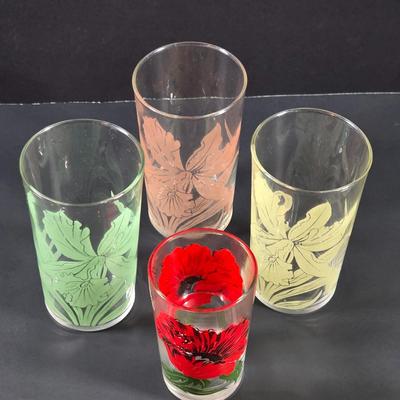 LOT 114: 3 Vintage Federal Glass Juice Tumblers With A Red Poppy Boscul Peanut Butter Glass & 4 Vintage Marigold Carnival Honeycomb...