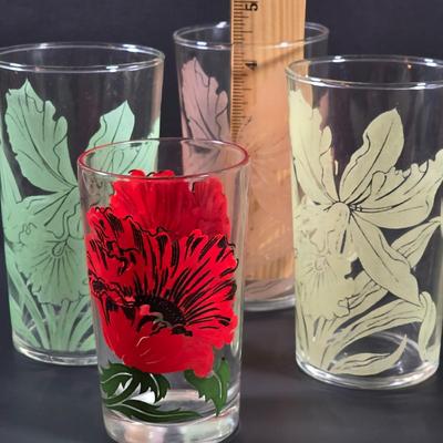 LOT 114: 3 Vintage Federal Glass Juice Tumblers With A Red Poppy Boscul Peanut Butter Glass & 4 Vintage Marigold Carnival Honeycomb...