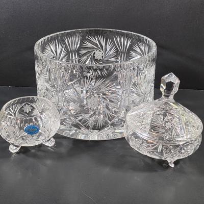 LOT 117: Vintage American Brilliant Period Cut Crystal Pitcher, Hand Cut Crystal Open Footed Bowl Made In Poland, Beautiful Bohemian Cut...