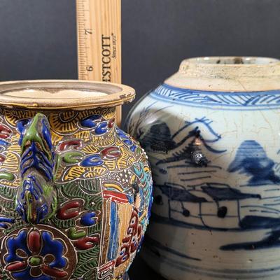 LOT 118: Antique/Vintage Small Hand Painted Japanese Satsuma Vase & Late 19th Century Chinese Ginger Jar