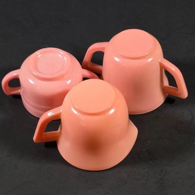 LOT 121: Vintage Hazel Atlas Little Hostess Child Tea Set