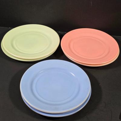 LOT 121: Vintage Hazel Atlas Little Hostess Child Tea Set