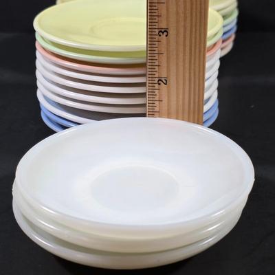 LOT 121: Vintage Hazel Atlas Little Hostess Child Tea Set