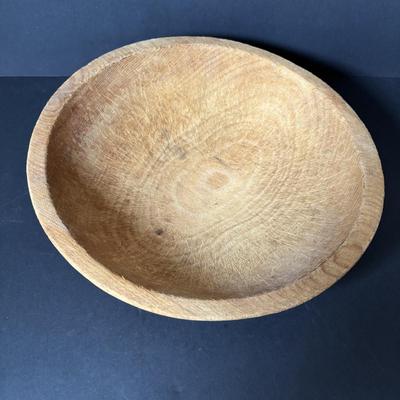 LOT 126: Antique Food Choppers, Primitive Slaw/Vegetable Slicer and Vintage Munising Wooden Bowls (2),