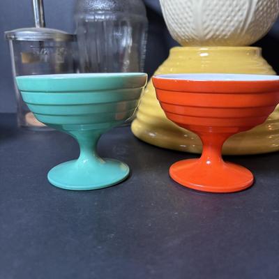 LOT 128: Vintage Pottery Mixing Bowls, Food Chopper & Blender & Hazel Atlas Modern Tone Platonite Sherbert Dishes, Sugar Bowl,...