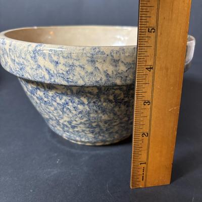 LOT 132: Vintage Spongeware Pottery Collection: Marked R.R.P. Roseville, Stamped R.R.P Roseville, Stamped Robinson Ransbottom Roseville...