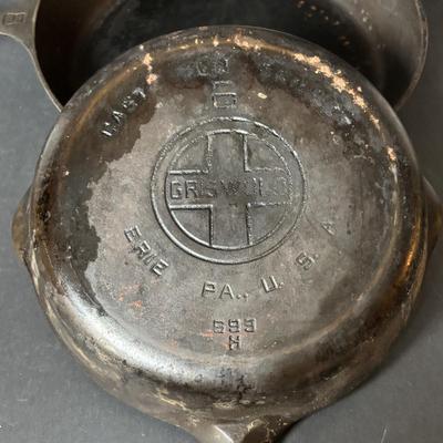 LOT 133: Set of 3 Griswold Cast Iron Pans