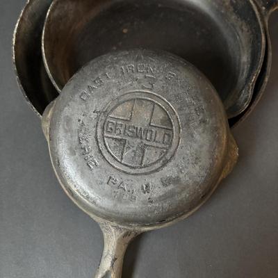 LOT 134: Set of 3 Griswold Cast Iron Pans