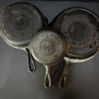 LOT 134: Set of 3 Griswold Cast Iron Pans