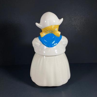 LOT 136: Vintage Shawnee Dutch Girl Cookie Jar