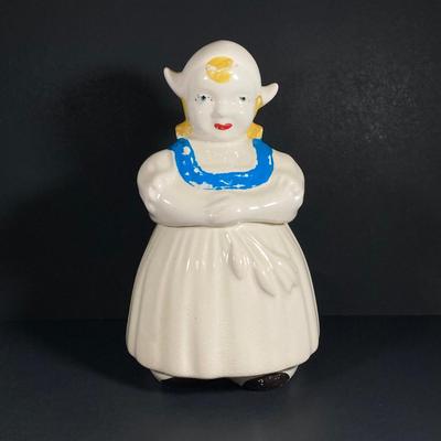 LOT 136: Vintage Shawnee Dutch Girl Cookie Jar