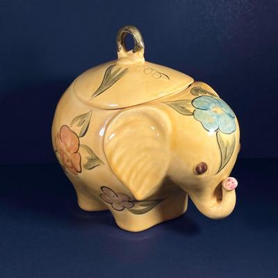 LOT 137: Ceramic Elephant Cookie Jar