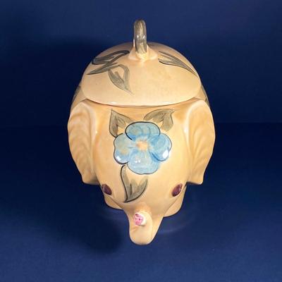 LOT 137: Ceramic Elephant Cookie Jar