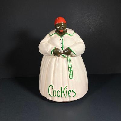 LOT 138: Vintage McCoy Black Americana Cookie Jar