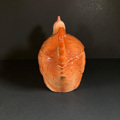 LOT 139: Vintage / Antique Hen Cookie Jar