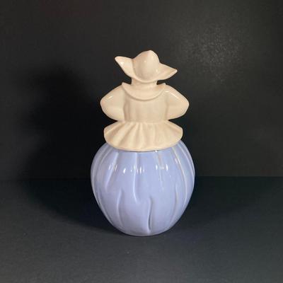 LOT 140: Vintage Dutch Girl Pottery Cookie Jar