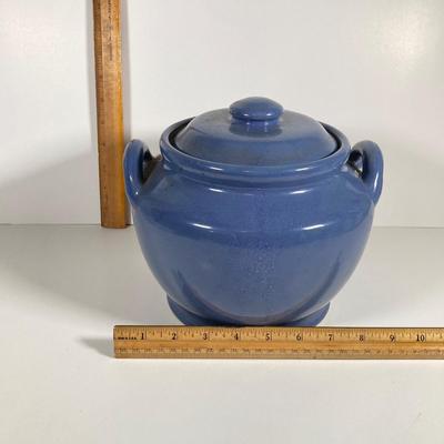 LOT 146: Vintage Cookie Jar / Stoneware Bean Pot with Handles and Lid