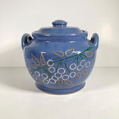 LOT 146: Vintage Cookie Jar / Stoneware Bean Pot with Handles and Lid