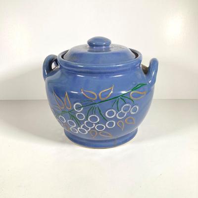LOT 146: Vintage Cookie Jar / Stoneware Bean Pot with Handles and Lid