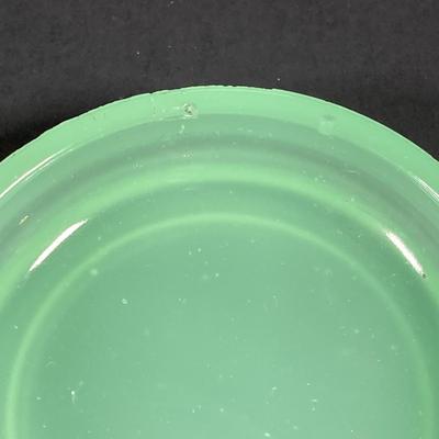 LOT 151: Collection of Assorted Vintage Jadeite (Anchor Hocking and More)