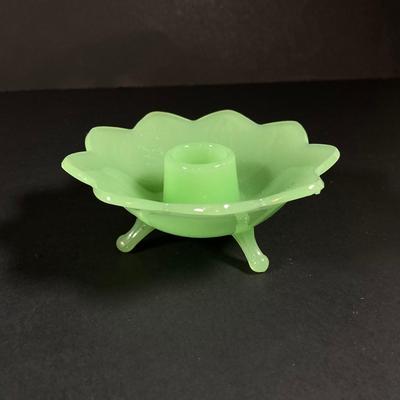 LOT 151: Collection of Assorted Vintage Jadeite (Anchor Hocking and More)