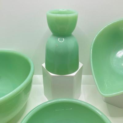 LOT 190: Vintage Jadeite Collection - Tear Drop Bowl, Egg Holder and Fire King Oven Ware Mixing Bowls