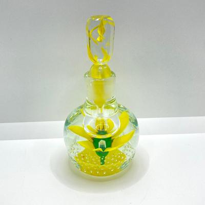 LOT 193: Vintage Yellow Art Glass Perfume Bottle and Cut Glass Hair Receiver