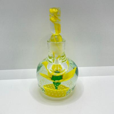 LOT 193: Vintage Yellow Art Glass Perfume Bottle and Cut Glass Hair Receiver
