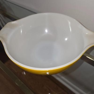 Yellow Pyrex Cinderella Bowl. Size 443