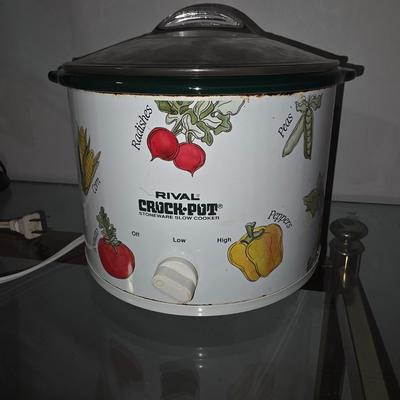 Rival Crock Pot. Vegetables theme