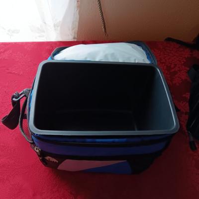 LUNCH COOLER AND TAMRAC BACKPACK