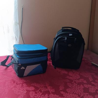 LUNCH COOLER AND TAMRAC BACKPACK