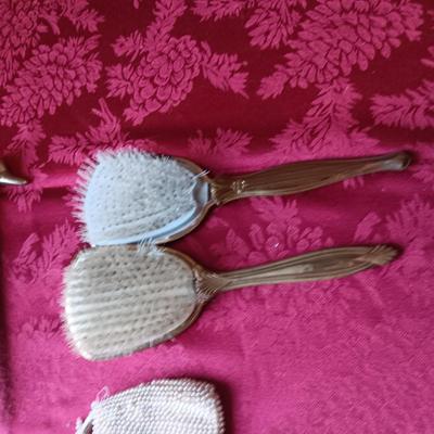 VINTAGE BEADED PURSE IN NEED OF REPAIR, OLD HAIR BRUSHES, DUCK HEAD SHOE HORN AND OLD AVON PERFUME