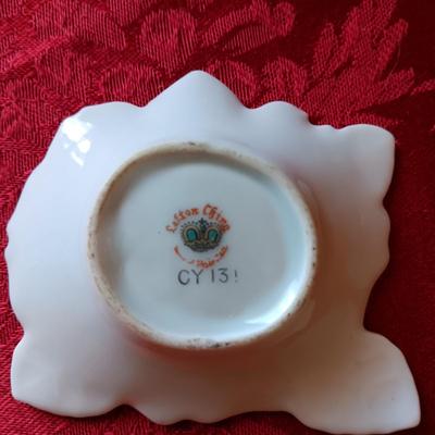 SMALL COLLECTIBLES