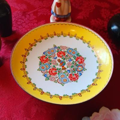 SMALL COLLECTIBLES
