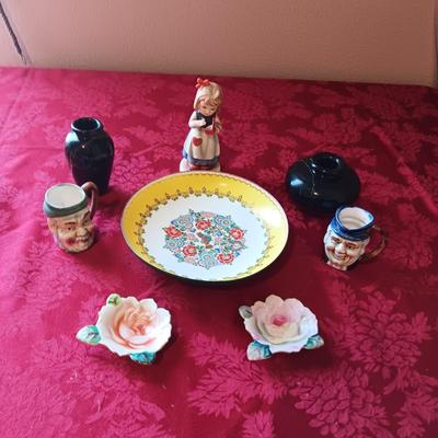 SMALL COLLECTIBLES