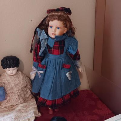 SEYMOUR MANN AND OTHER PORCELAIN DOLLS