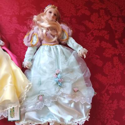 SNOW WHITE AND A FAIRY PRINCESS PORCELAIN DOLLS