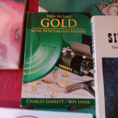 MOSTLY ROCKHOUNDING BOOKS