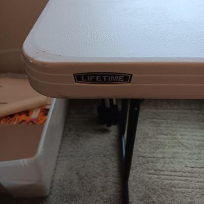 6 FOOT FOLDING LIFETIME TABLE